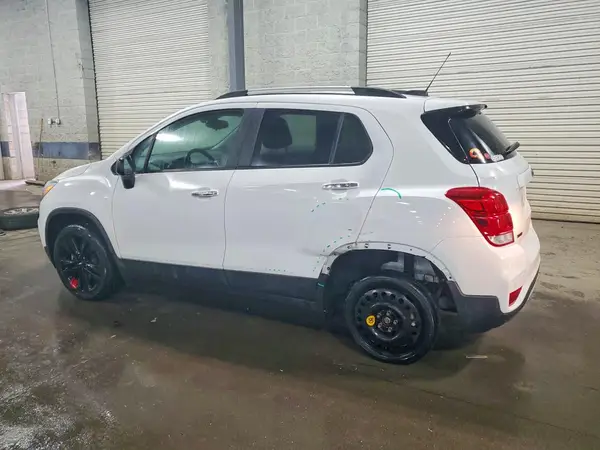 3GNCJPSBXJL227306 2018 CHEVROLET TRAX - Image 2