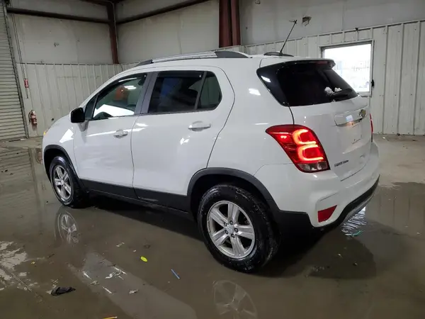 3GNCJPSBXJL420040 2018 CHEVROLET TRAX - Image 2