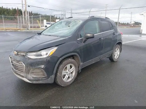 3GNCJPSBXKL178612 2019 CHEVROLET TRAX - Image 2