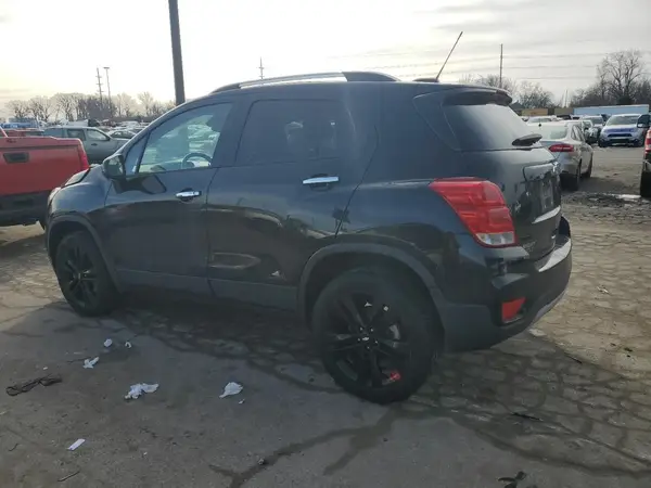 3GNCJPSBXKL180117 2019 CHEVROLET TRAX - Image 2