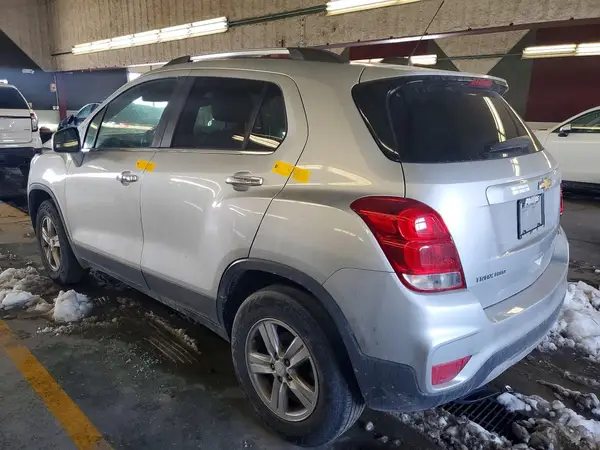 3GNCJPSBXKL283005 2019 CHEVROLET TRAX - Image 2