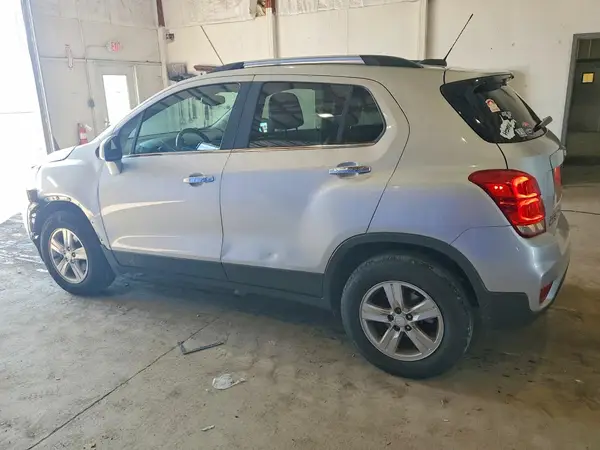 3GNCJPSBXKL293937 2019 CHEVROLET TRAX - Image 2