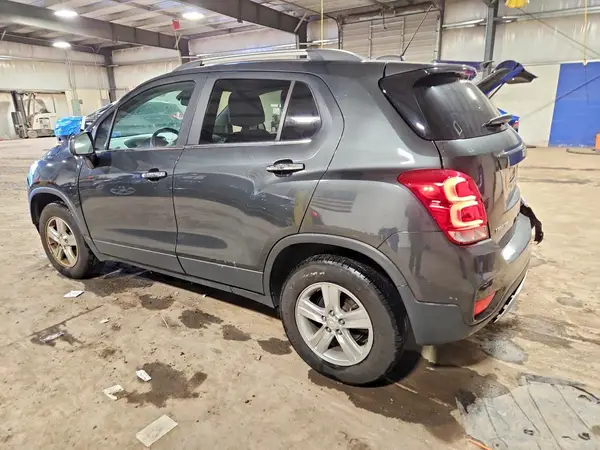 3GNCJPSBXKL294649 2019 CHEVROLET TRAX - Image 2