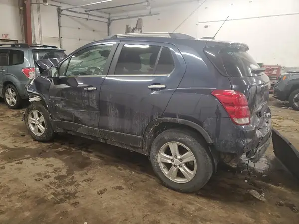 3GNCJPSBXKL303852 2019 CHEVROLET TRAX - Image 2