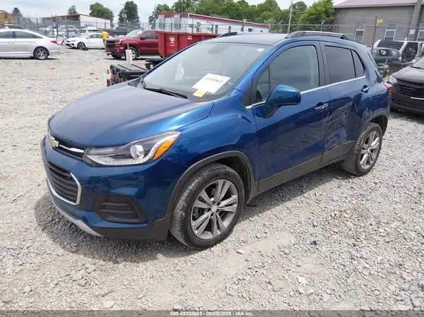 3GNCJPSBXKL373030 2019 CHEVROLET TRAX - Image 2