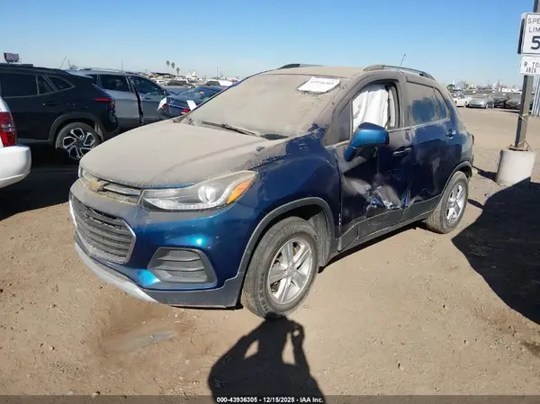 3GNCJPSBXKL392015 2019 CHEVROLET TRAX - Image 2