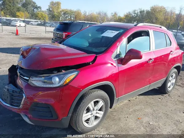 3GNCJPSBXLL150939 2020 CHEVROLET TRAX - Image 2