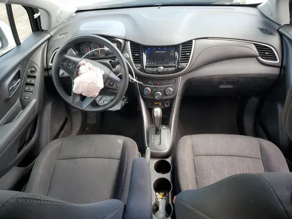 3GNCJPSBXLL210394 2020 CHEVROLET TRAX - Image 8