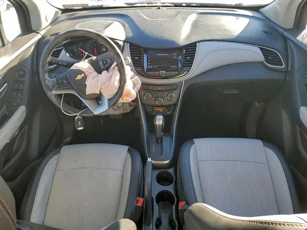 3GNCJPSBXLL227910 2020 CHEVROLET TRAX - Image 8