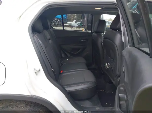 3GNCJPSBXLL230726 2020 CHEVROLET TRAX - Image 8