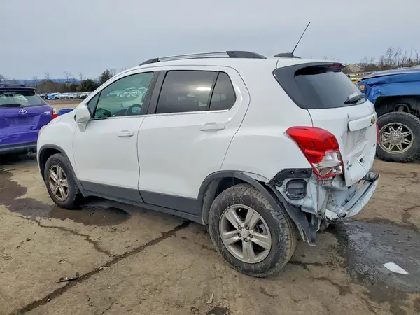 3GNCJPSBXLL261541 2020 CHEVROLET TRAX - Image 2