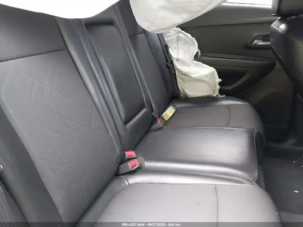 3GNCJPSBXLL271163 2020 CHEVROLET TRAX - Image 8