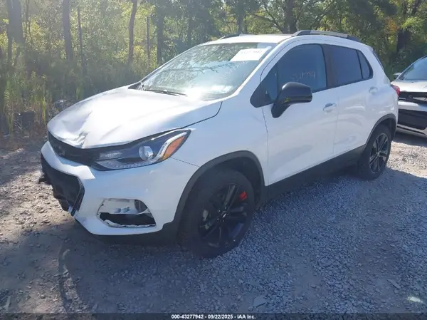 3GNCJPSBXLL298623 2020 CHEVROLET TRAX - Image 2