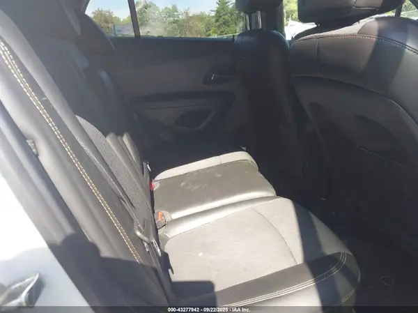 3GNCJPSBXLL298623 2020 CHEVROLET TRAX - Image 8