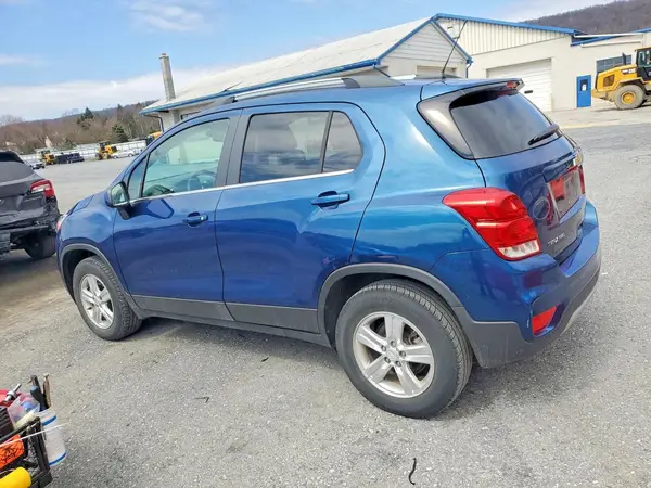 3GNCJPSBXLL319583 2020 CHEVROLET TRAX - Image 2