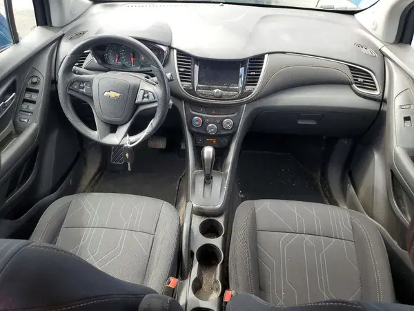 3GNCJPSBXLL319583 2020 CHEVROLET TRAX - Image 8