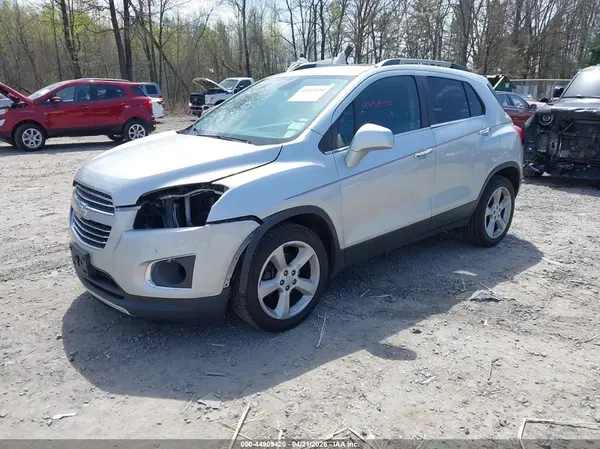 3GNCJRSB0GL152071 2016 CHEVROLET TRAX - Image 2
