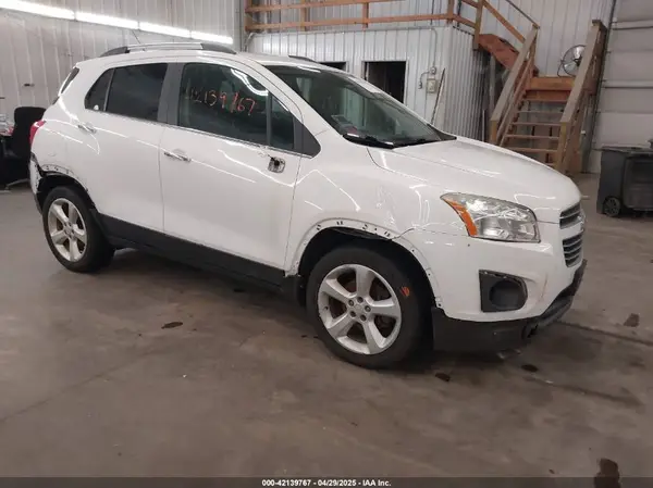 3GNCJRSB0GL166889 2016 CHEVROLET TRAX - Image 1