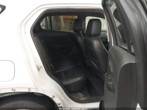 3GNCJRSB0GL166889 2016 CHEVROLET TRAX - Image 8