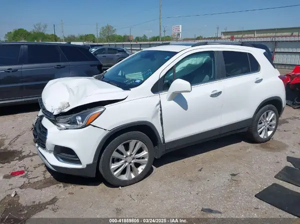 3GNCJRSB0HL191549 2017 CHEVROLET TRAX - Image 2