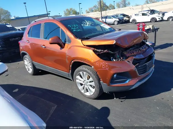 3GNCJRSB0KL238277 2019 CHEVROLET TRAX - Image 1