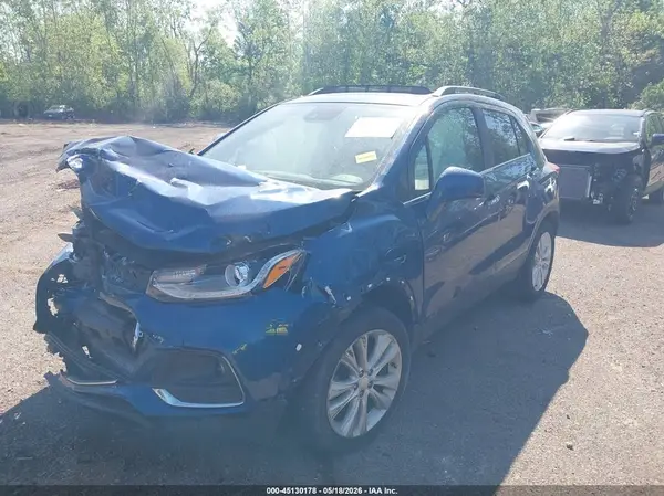 3GNCJRSB0LL244517 2020 CHEVROLET TRAX - Image 2