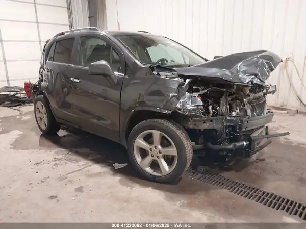 3GNCJRSB1GL123615 2016 CHEVROLET TRAX - Image 1