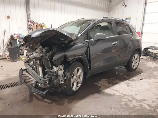 3GNCJRSB1GL123615 2016 CHEVROLET TRAX - Image 2