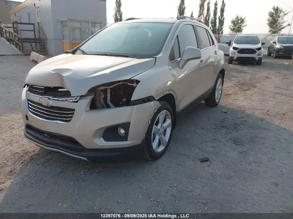 3GNCJRSB1GL194667 2016 CHEVROLET TRAX - Image 2