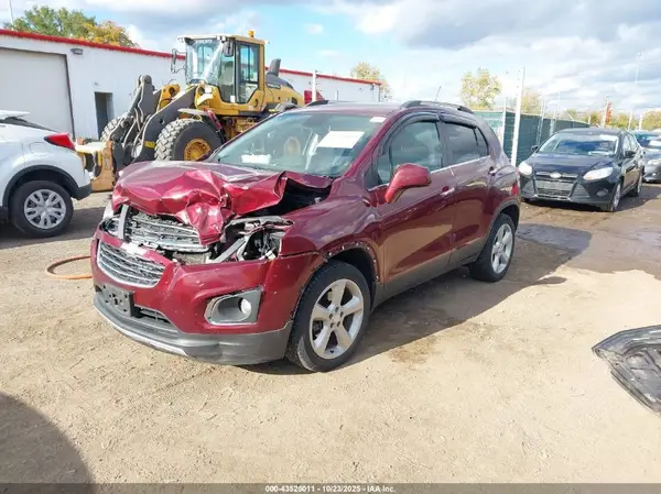 3GNCJRSB1GL216988 2016 CHEVROLET TRAX - Image 2