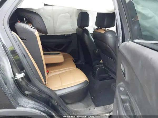 3GNCJRSB1HL208813 2017 CHEVROLET TRAX - Image 8