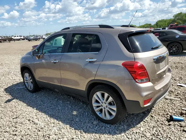 3GNCJRSB1JL163961 2018 CHEVROLET TRAX - Image 2