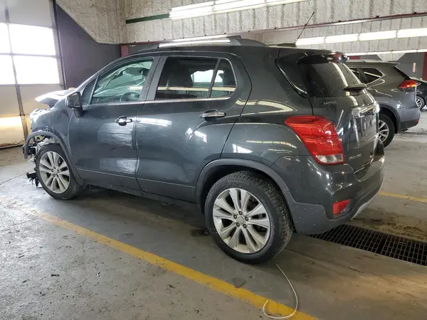 3GNCJRSB1JL242952 2018 CHEVROLET TRAX - Image 2