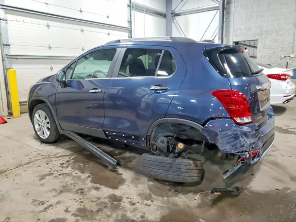 3GNCJRSB1JL267494 2018 CHEVROLET TRAX - Image 2
