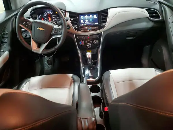 3GNCJRSB1JL267494 2018 CHEVROLET TRAX - Image 8