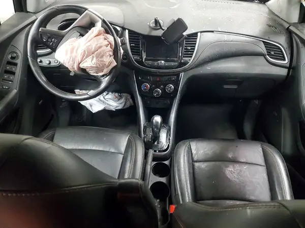 3GNCJRSB1LL126637 2020 CHEVROLET TRAX - Image 8
