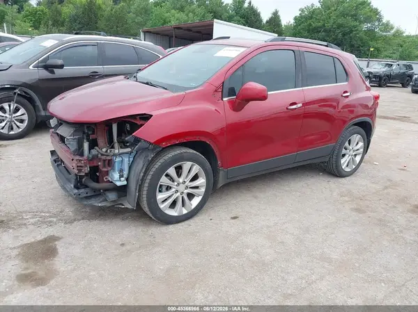 3GNCJRSB2KL243447 2019 CHEVROLET TRAX - Image 2