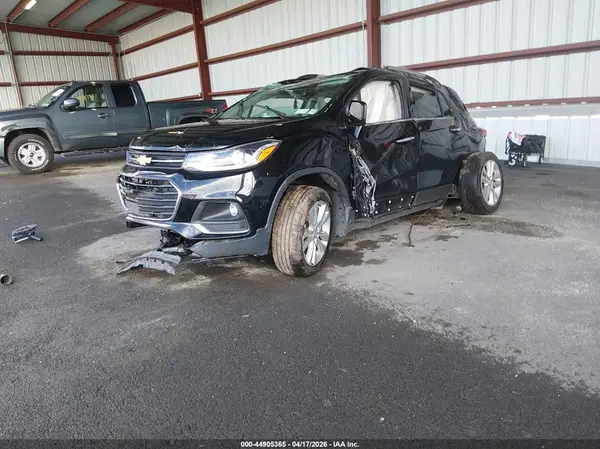 3GNCJRSB2KL314291 2019 CHEVROLET TRAX - Image 2