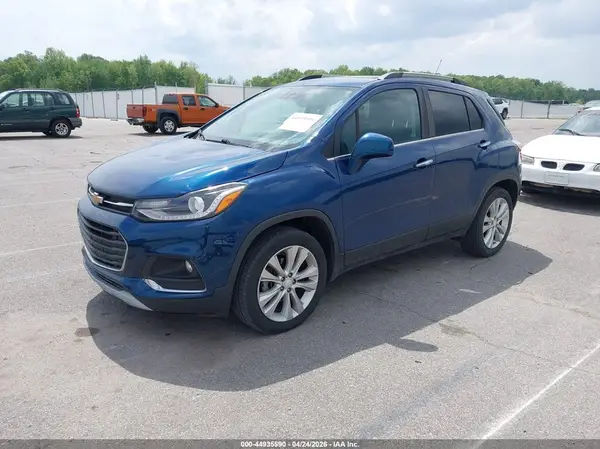 3GNCJRSB2KL399259 2019 CHEVROLET TRAX - Image 2