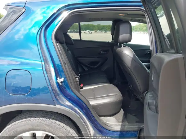3GNCJRSB2KL399259 2019 CHEVROLET TRAX - Image 8