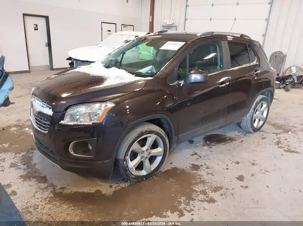 3GNCJRSB3GL152579 2016 CHEVROLET TRAX - Image 2