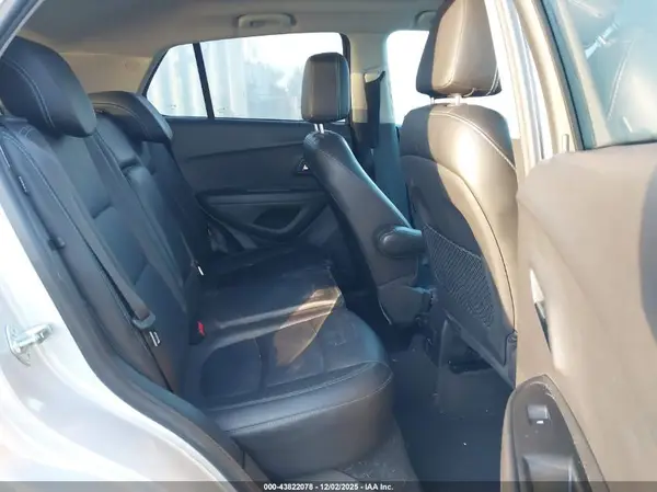 3GNCJRSB3GL163954 2016 CHEVROLET TRAX - Image 8