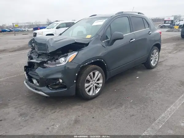 3GNCJRSB3HL151594 2017 CHEVROLET TRAX - Image 2