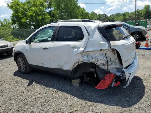 3GNCJRSB3HL274442 2017 CHEVROLET TRAX - Image 2
