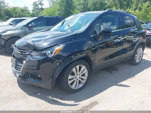 3GNCJRSB3HL283741 2017 CHEVROLET TRAX - Image 2