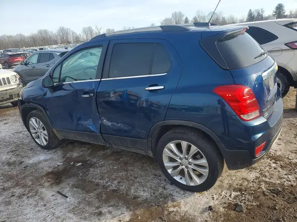 3GNCJRSB3KL336008 2019 CHEVROLET TRAX - Image 2