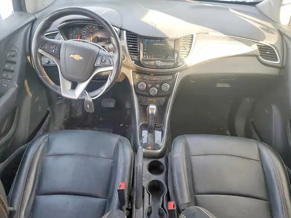 3GNCJRSB3KL336008 2019 CHEVROLET TRAX - Image 8