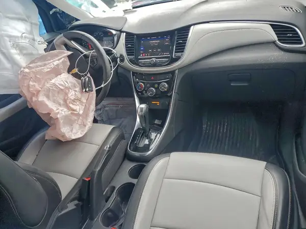3GNCJRSB3LL128843 2020 CHEVROLET TRAX - Image 8