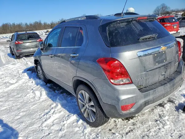3GNCJRSB3LL164368 2020 CHEVROLET TRAX - Image 2