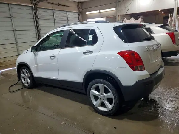3GNCJRSB4GL237771 2016 CHEVROLET TRAX - Image 2